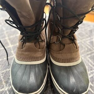 Men's Black and Brown Snow Boots